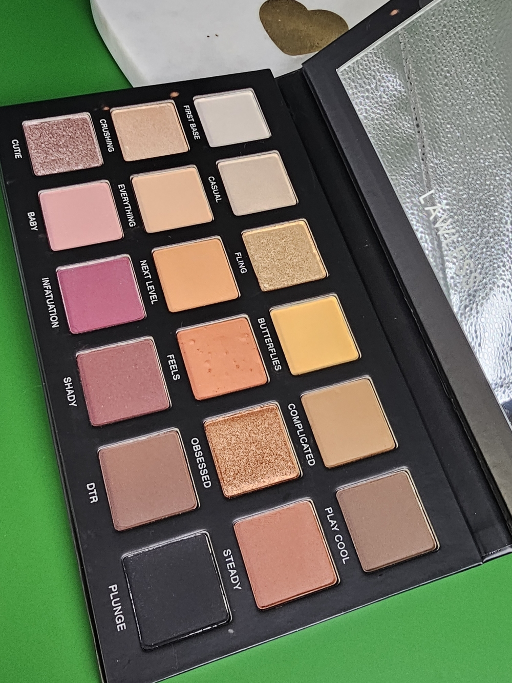 Lawless The One Makeup Palette - Black